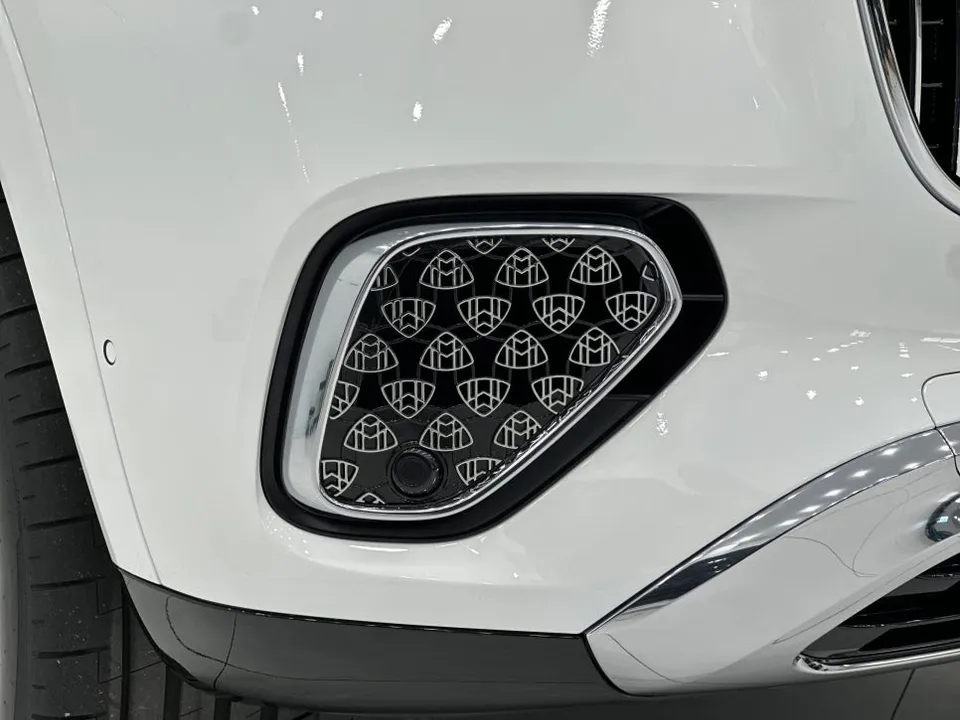 Mercedes-Benz Maybach PPF施工事例：デュオトーンの高級感 施工写真 2-1