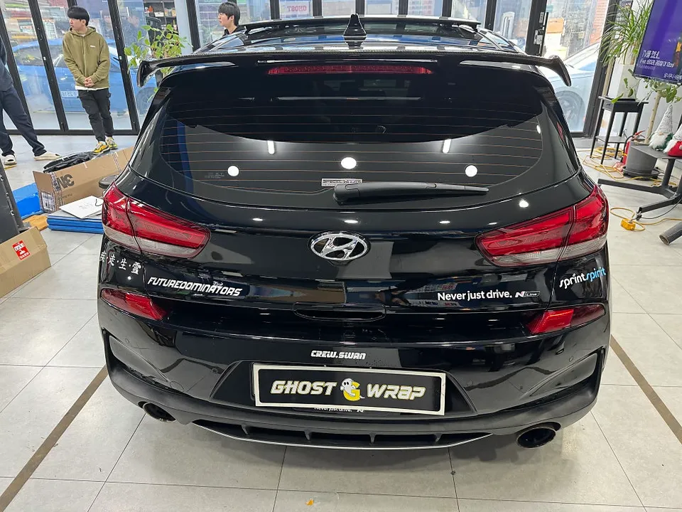 Hyundai i30 vinyl wrap - Hyundai i30 Vinyl Wrap Review: Cost & Before/After photo 4