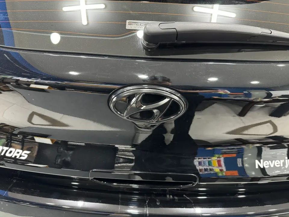 Hyundai i30のカーラッピング事例 施工写真 3-2