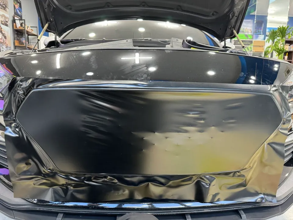 Hyundai i30のカーラッピング事例 施工写真 1-3