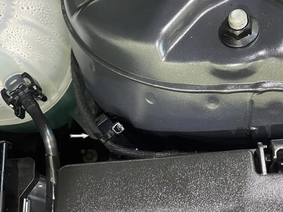 Hyundai Sonata DN8 dash cam - Hyundai Sonata DN8 Dash Cam Review: QXD7000 Installation photo 4