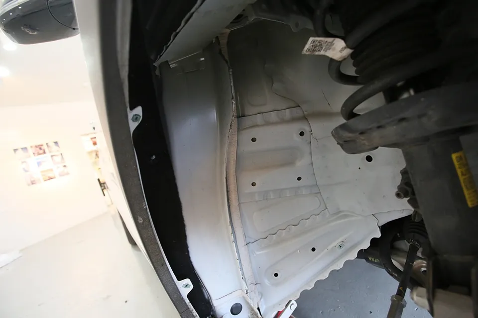 Chevrolet Bolt EUV soundproofing - Chevrolet Bolt EUV Undercoating Review — Reduced Road Noise photo 4