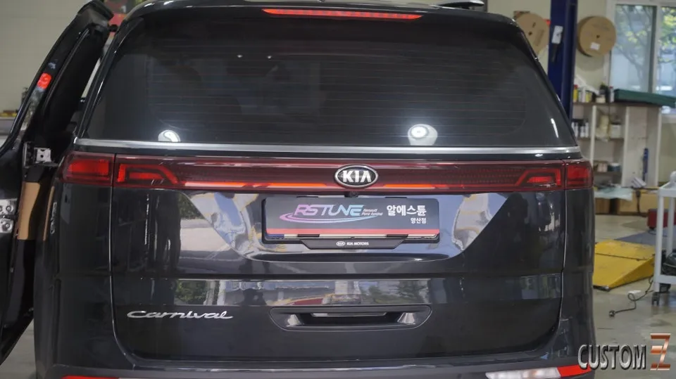 Kia Carnival KA4 Lighting Upgrade Review photo 3