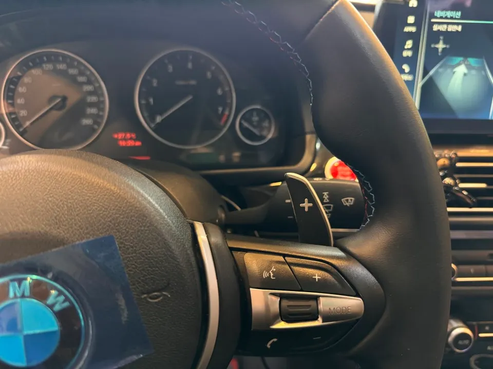 BMW 5 Series F10 steering wheel - BMW 5 Series F10 Steering Wheel Customization Review photo 6