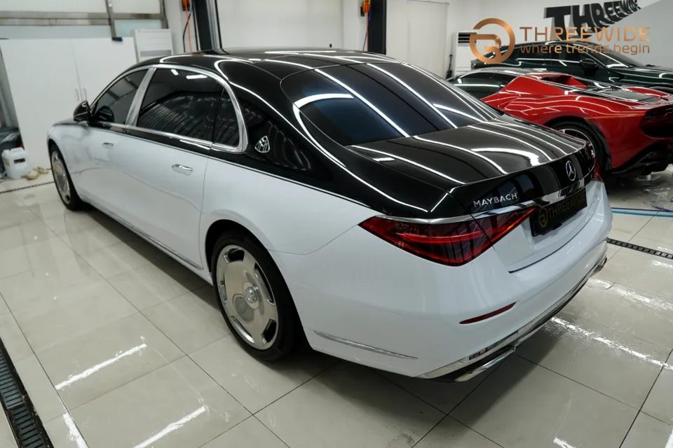 メルセデス・ベンツ S580 マイバッハのカーラッピング事例 施工写真 2-1