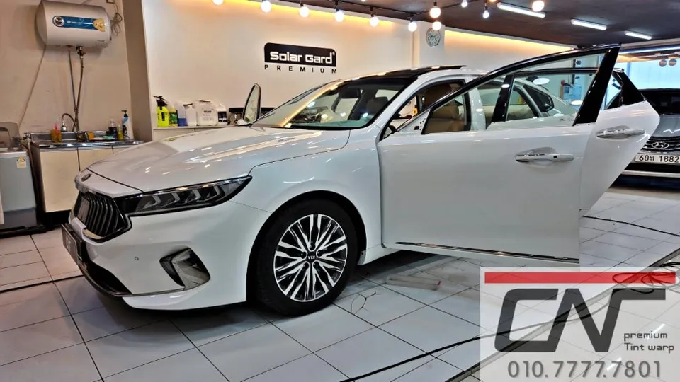 Kia K7 Premierのカーフィルム施工事例|費用目安・仕上がり 施工写真 1-2