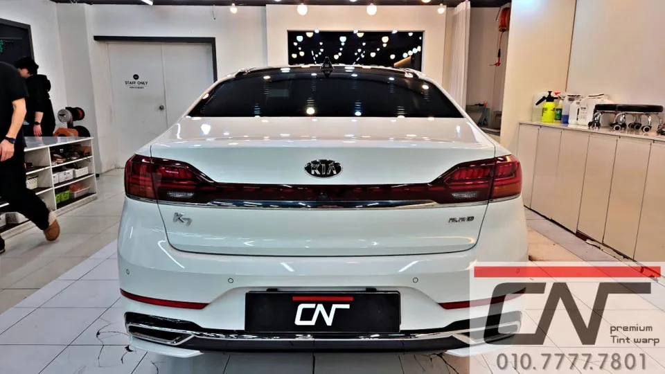 Kia K7 Premierのカーフィルム施工事例|費用目安・仕上がり 施工写真 1-3