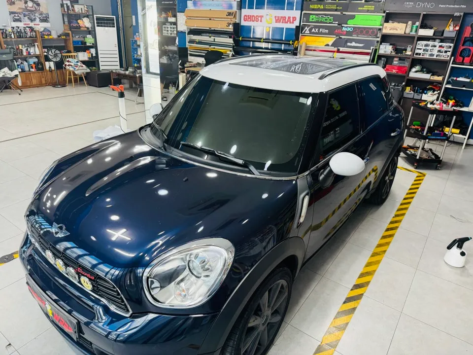 MINI Countrymanのカーラッピング事例|サンルーフデカール 施工写真 1-3