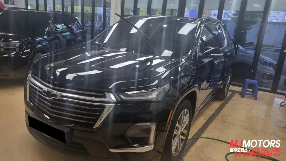 Chevrolet Traverseのガラスコーティング事例 施工写真 2-2