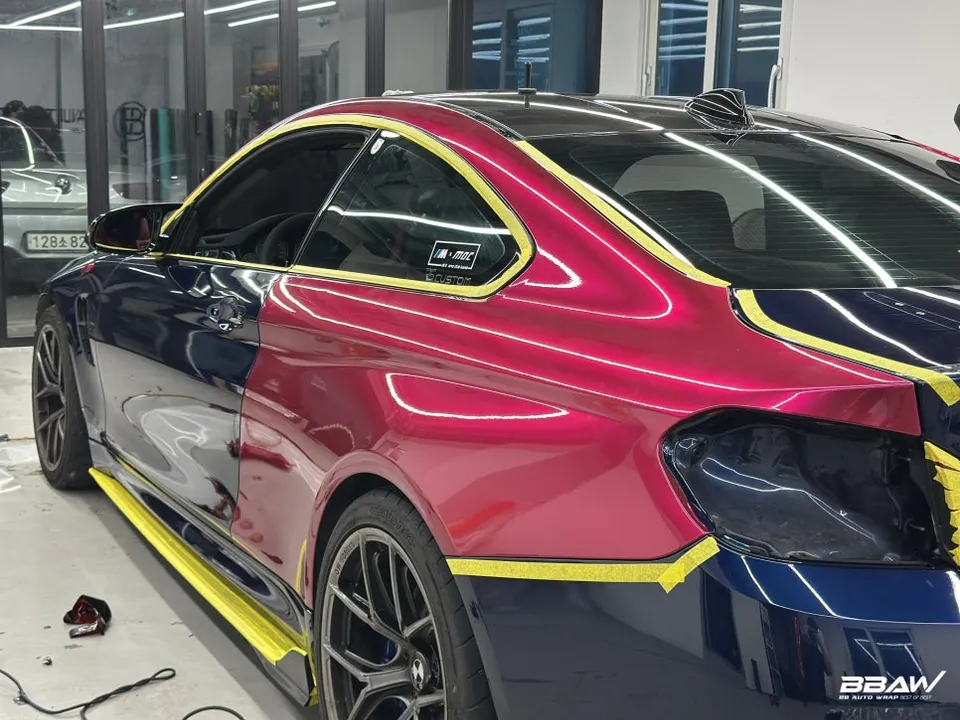 BMW M4 F82のカーラッピング事例|ルーベルライトパープル 施工写真 2-3