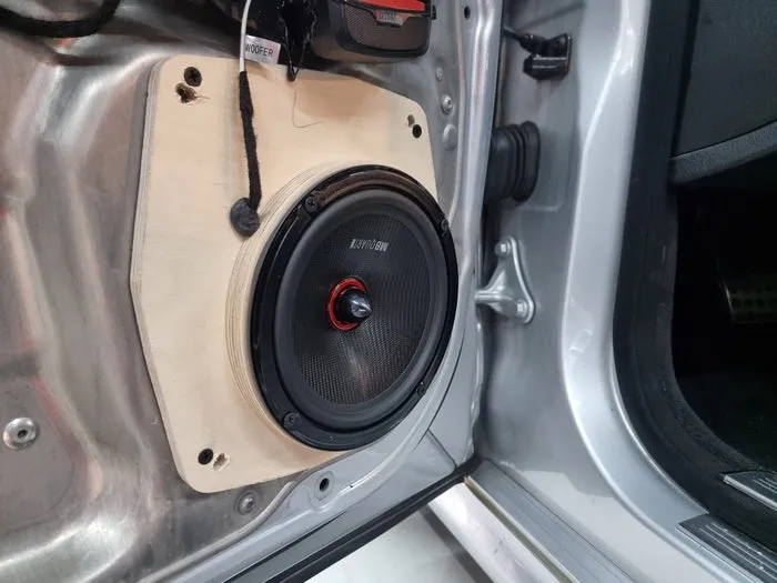 Mercedes-Benz S-Class car audio - Mercedes-Benz S-Class Car Audio Upgrade Review photo 3