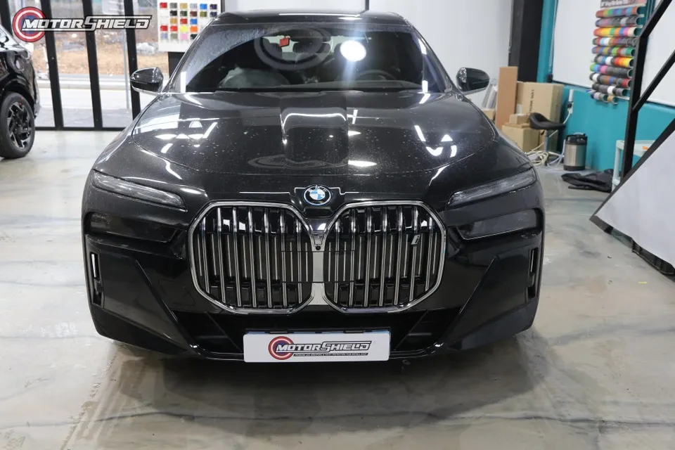 BMW i7のPPF施工事例｜費用目安と仕上がり 施工写真 2-2