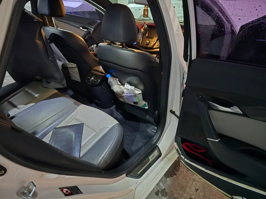Hyundai i40 ambient lighting - Hyundai i40 Ambient Lighting Review — Enhanced Interior Mood photo 4