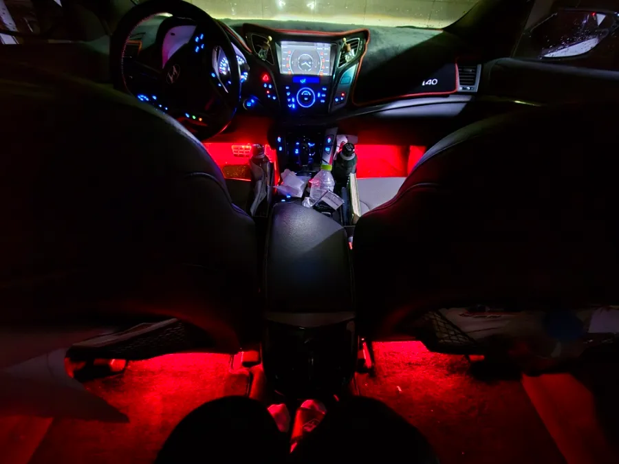 Hyundai i40 Ambient Lighting Review — Enhanced Interior Mood After