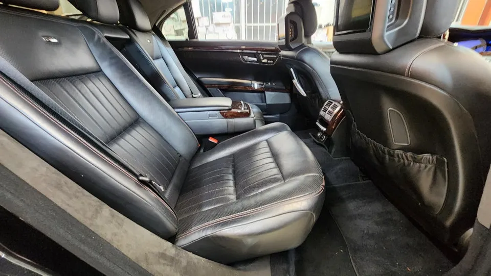 Mercedes-Benz S-Class ambient lighting - Mercedes-Benz S-Class Ambient Lighting Review: Cost & Results photo 4
