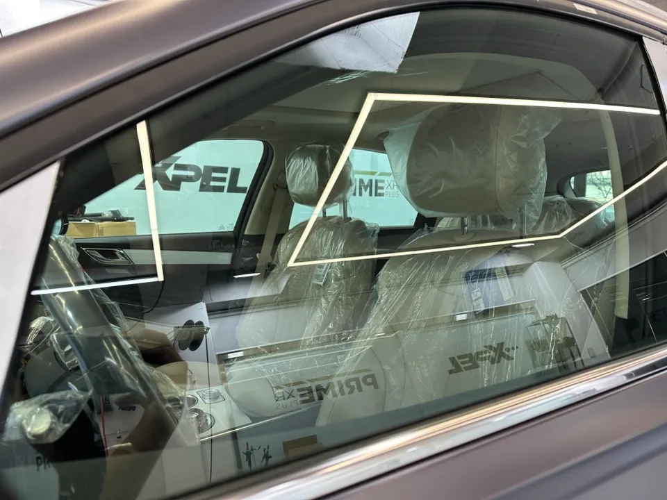 Genesis GV80 PPF施工事例|無塗装保護と費用目安 施工写真 2-3