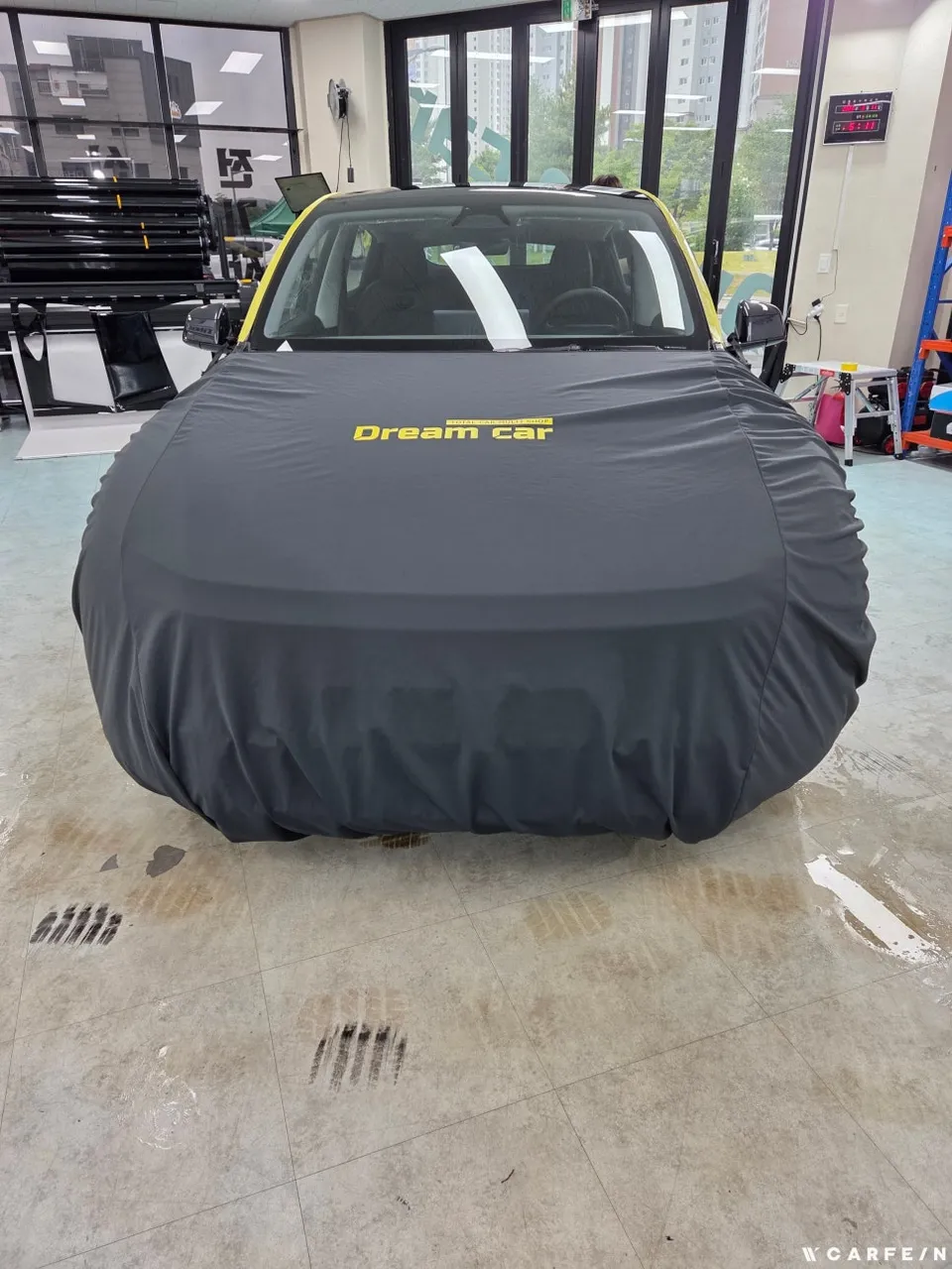 Tesla Model Y window tinting installation result