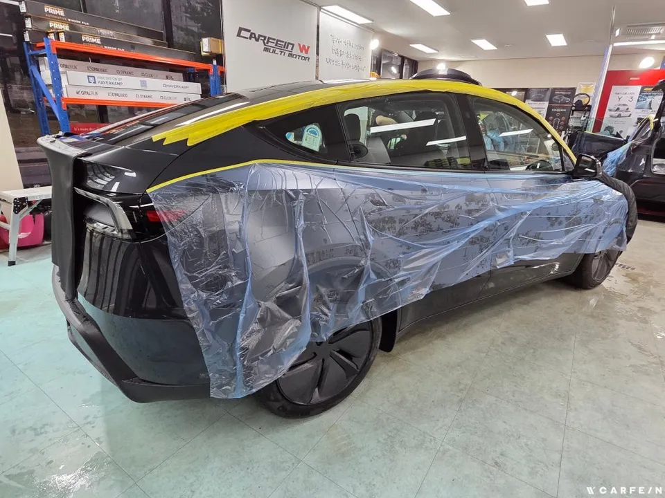 Tesla Model Y window tinting - Tesla Model Y Window Tinting Review — Ceramic Film Benefits photo 4