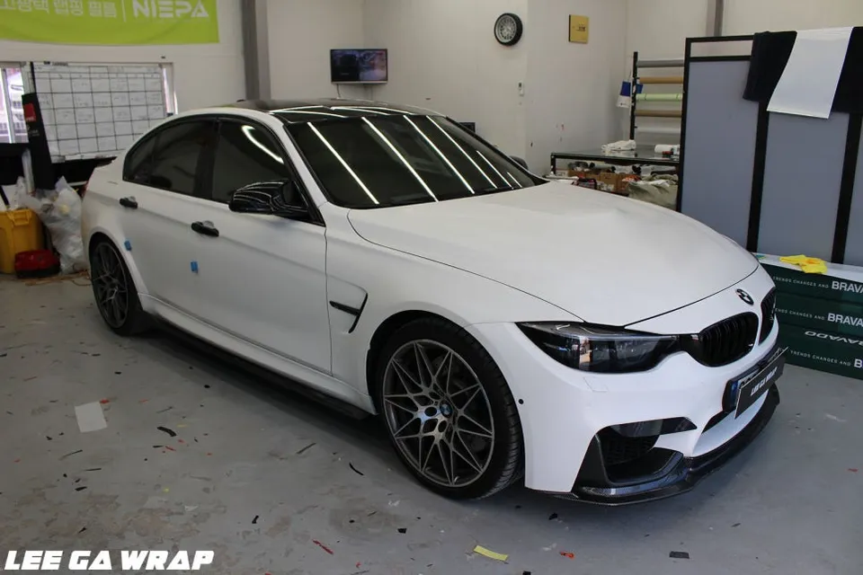 BMW M3 vinyl wrap - BMW M3 Vinyl Wrap Review: Tiffany Color Change Cost & Results photo 3