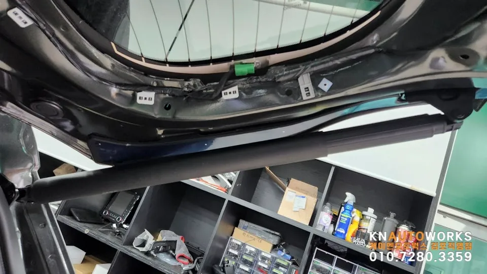 Kia Sorento MQ4 oem options - Kia Sorento MQ4 Power Tailgate Retrofit Review photo 5