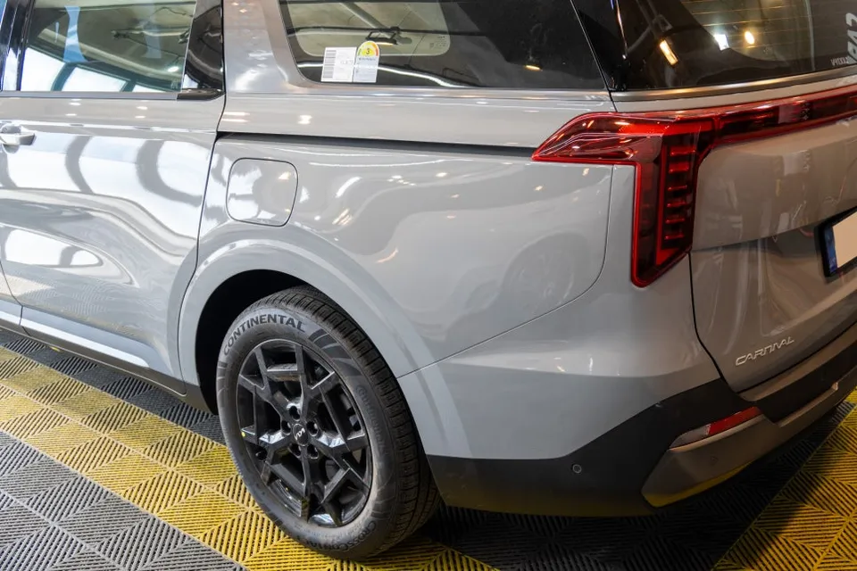 Kia Carnival ceramic coating - Kia Carnival Ceramic Coating Review — Cost & Results photo 3