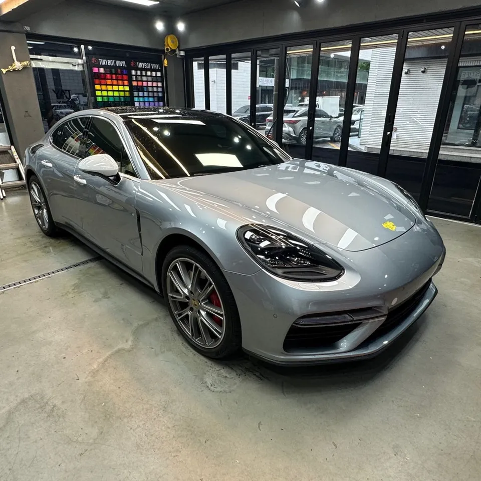 ポルシェ パナメーラ カーラッピング事例|ナドーグレイの費用目安 施工写真 2-2