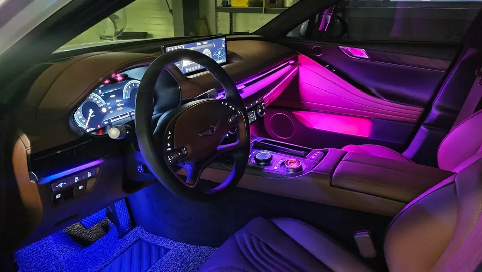 Genesis G80 RG3 ambient lighting - Genesis G80 RG3 Ambient Lighting Review: Glow Motion Upgrade photo 4