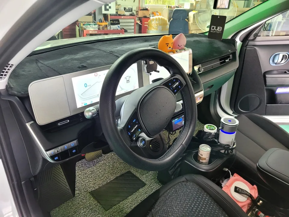 Hyundai IONIQ oem options - Hyundai IONIQ 5 Ghost Door & Mirroring Upgrade Review photo 3