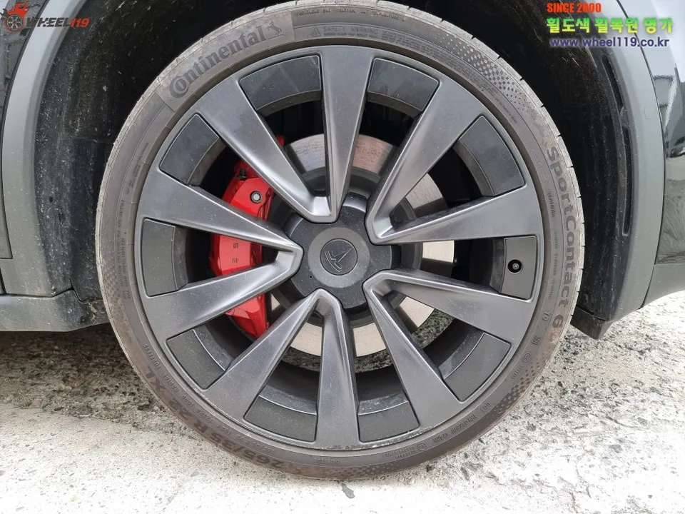 Tesla Model X wheel repair - Tesla Model X Wheel Repair & Painting Review photo 3