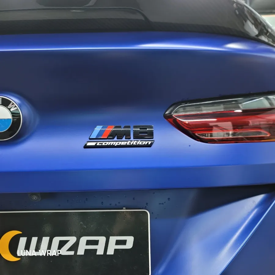 BMW M8のカーラッピング事例 施工写真 2-2