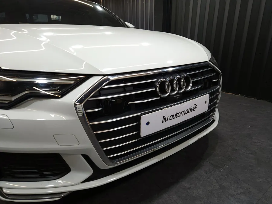 Audi A6のグリル・ディフューザー交換事例|ブラックカスタム 施工写真 1-2