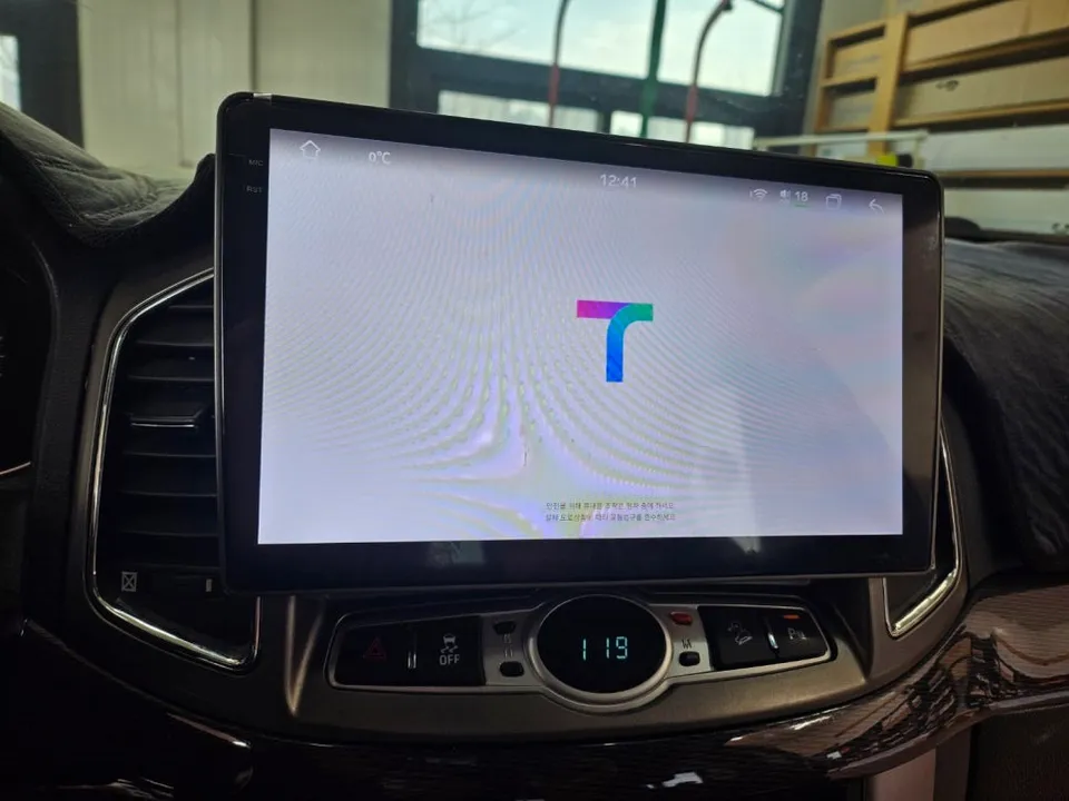 Chevrolet CaptivaのAndroid Auto・CarPlay取付事例 施工写真 1-3
