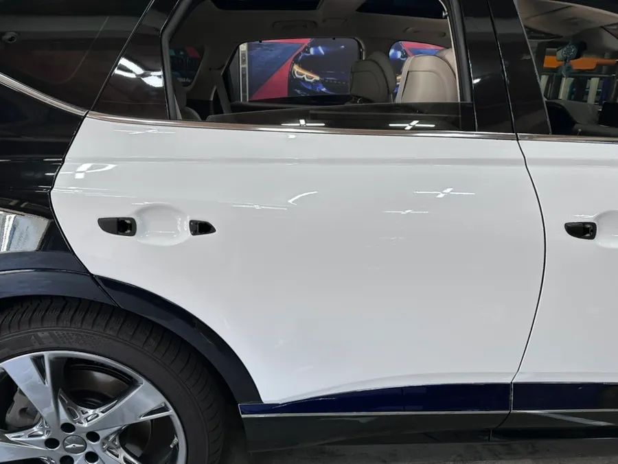 Genesis GV80のカーラッピング事例|費用目安・仕上がり 施工写真 3-2