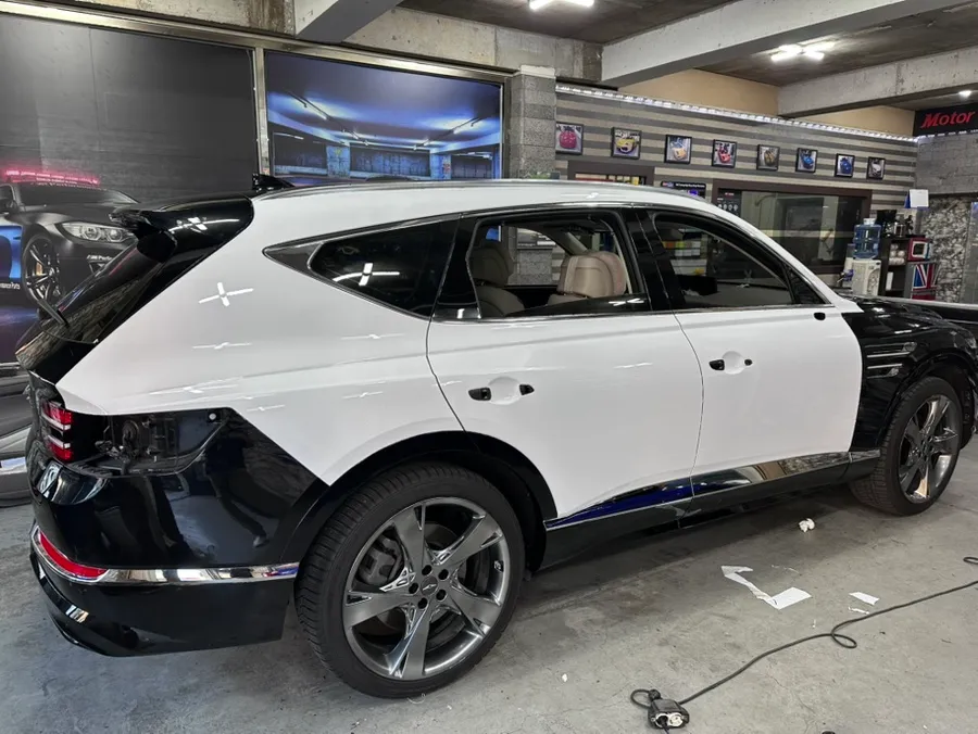 Genesis GV80のカーラッピング事例|費用目安・仕上がり 施工写真 3-3