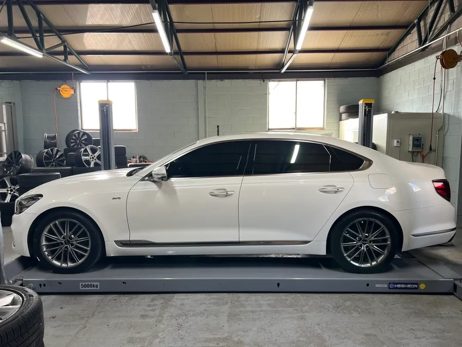 Kia K900 Wheel Repair & Painting Review - Stunning Restoration photo 4