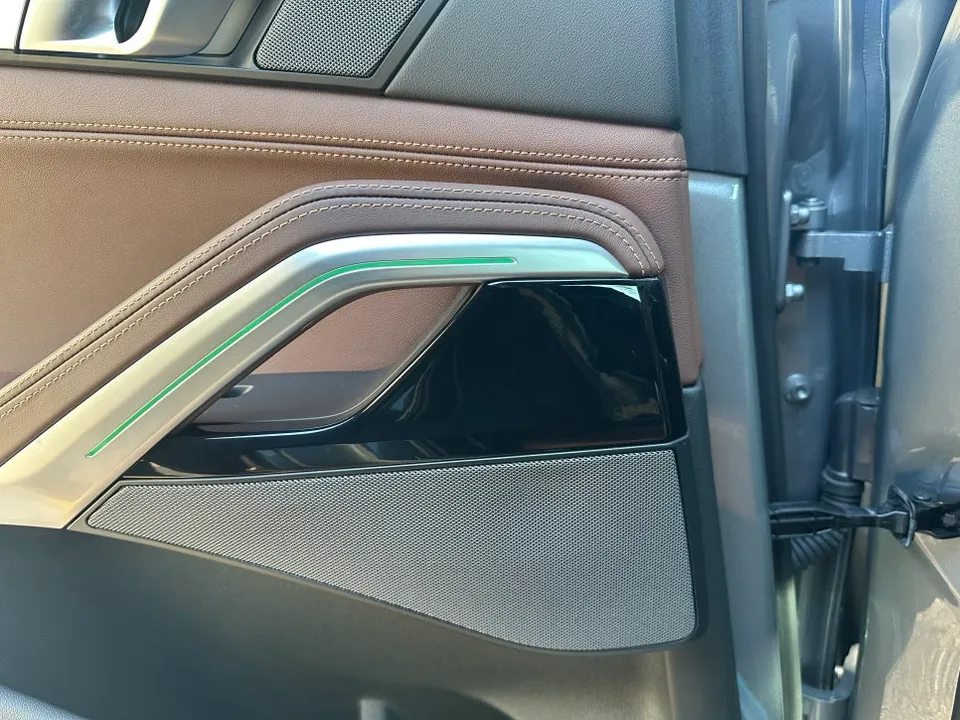 BMW X6のPPF施工事例｜費用目安と仕上がり 施工写真 1-2