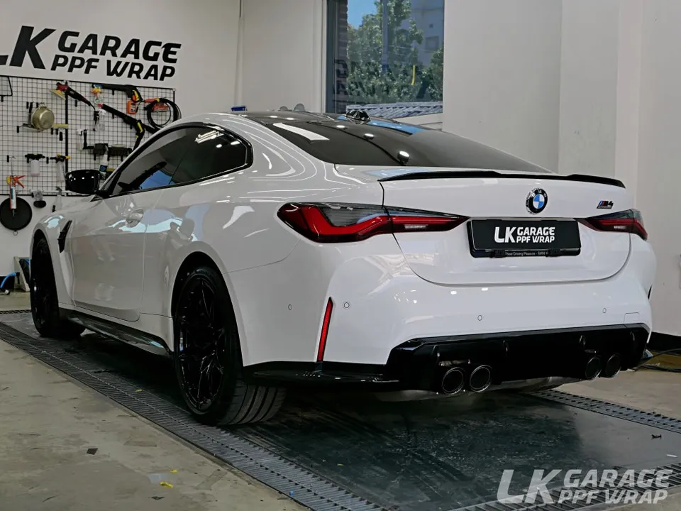 BMW M4 G82 vinyl wrap - BMW M4 G82 Vinyl Wrap Review: Satin Black Transformation photo 2
