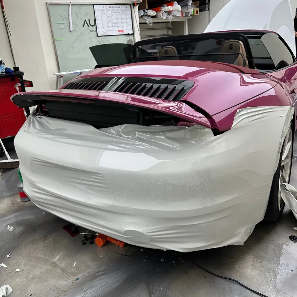 ポルシェ911のPPF施工事例|カラーチェンジと保護効果 施工写真 3-1
