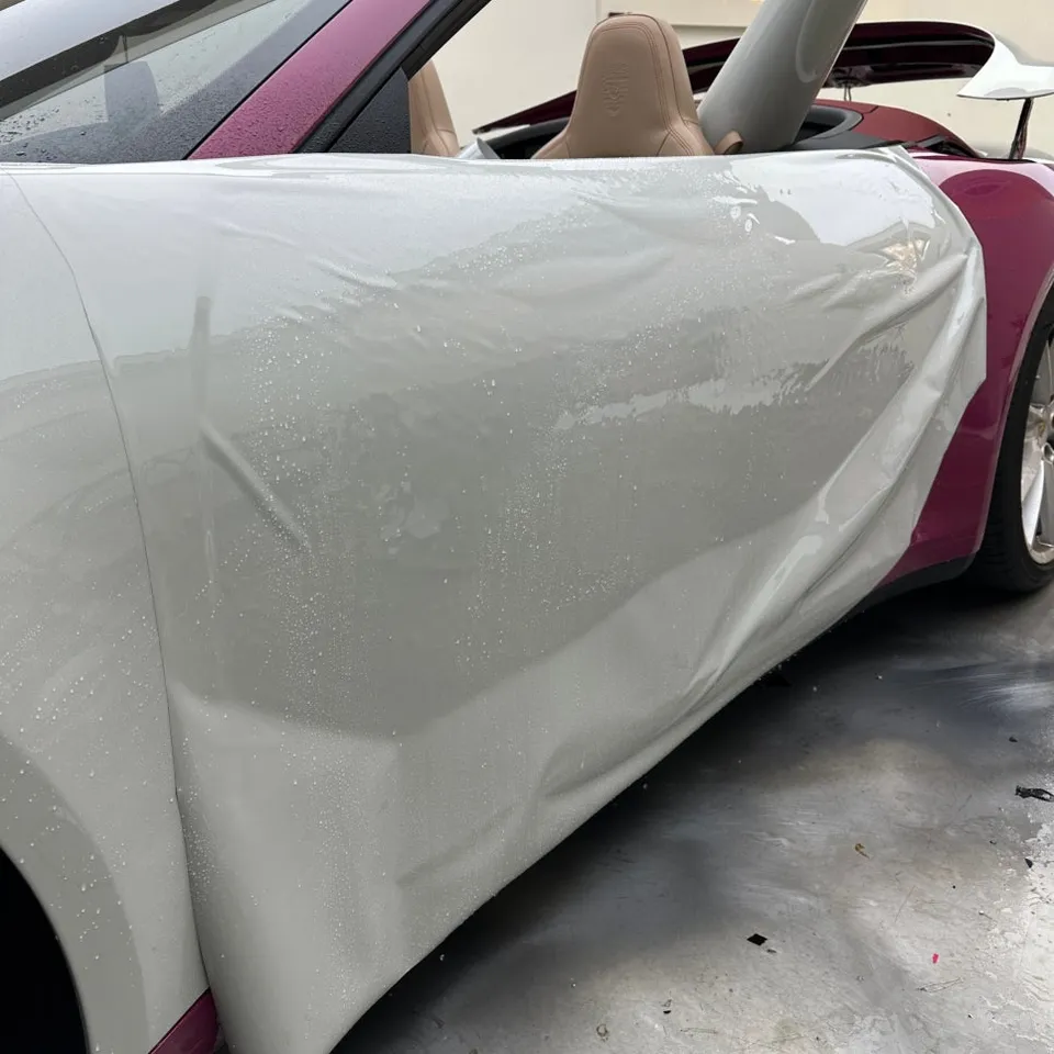 ポルシェ911のPPF施工事例|カラーチェンジと保護効果 施工写真 2-3