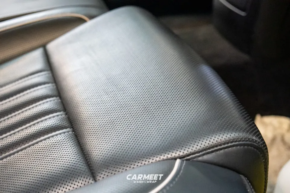 Genesis G90のガラスコーティング事例|韓国での施工 施工写真 4-2