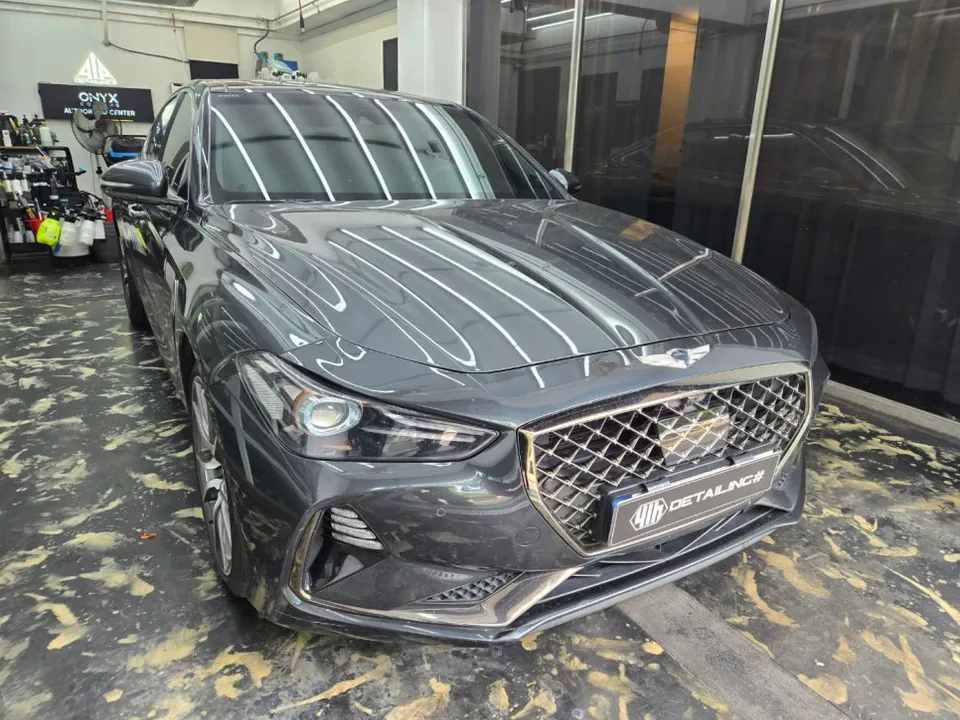 Genesis G70のガラスコーティング事例|費用目安と仕上がり 施工写真 2-1