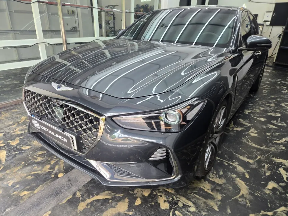 Genesis G70のガラスコーティング事例|費用目安と仕上がり 施工写真 3-1