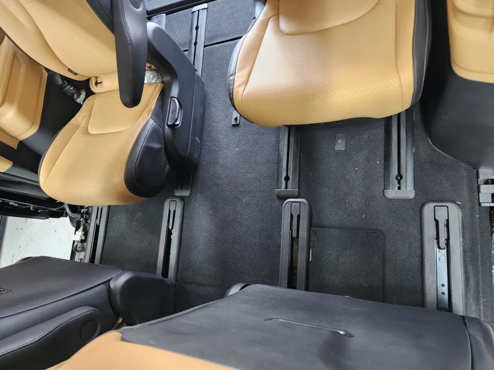 Kia Carnival KA4 ambient lighting - Kia Carnival KA4 Ambient Lighting Review — Cost & Results photo 4