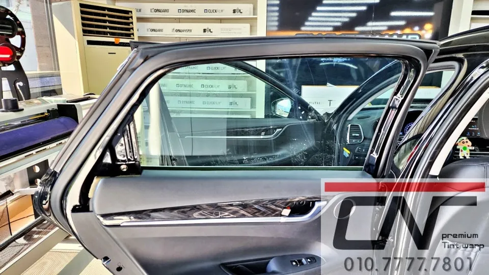 Kia Grandeur IGのカーフィルム施工事例|費用目安・仕上がり 施工写真 2-2