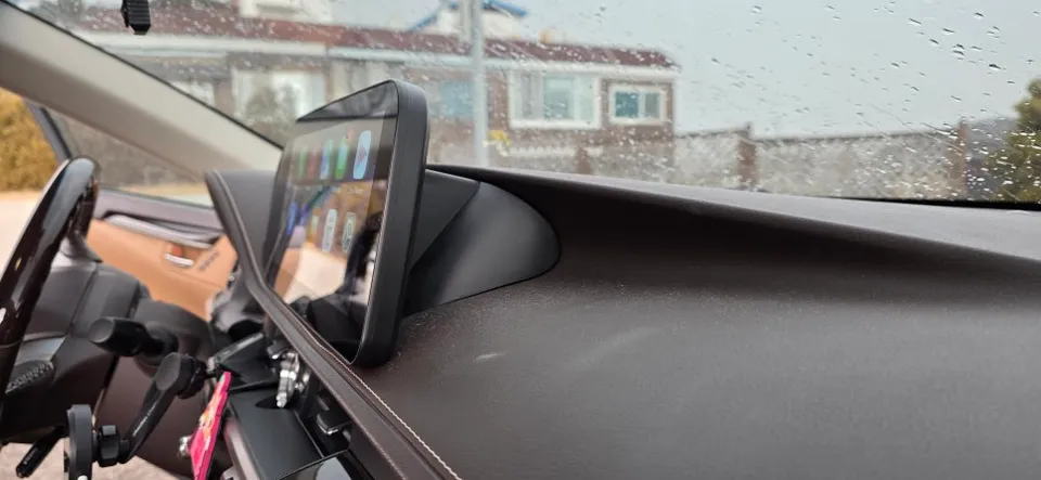 Lexus ESのAndroid Auto・CarPlay取付事例 施工写真 3-2