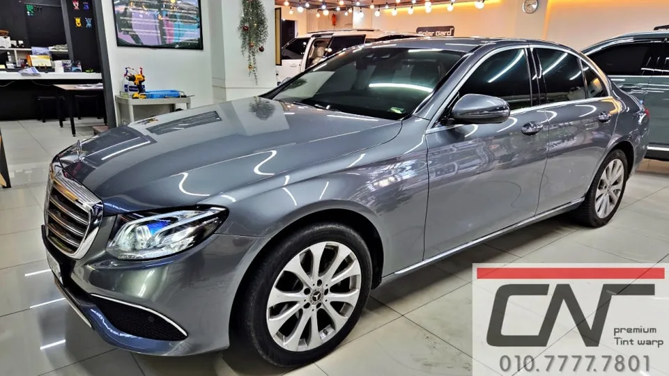 Mercedes-Benz E-Class W213 dash cam installation result