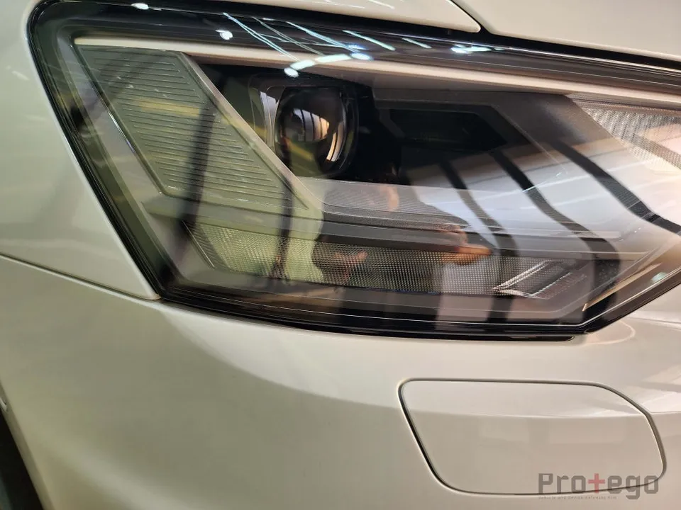 Audi A6 PPF施工事例：ヘッドライト・トランク部分の仕上がり 施工写真 3-1