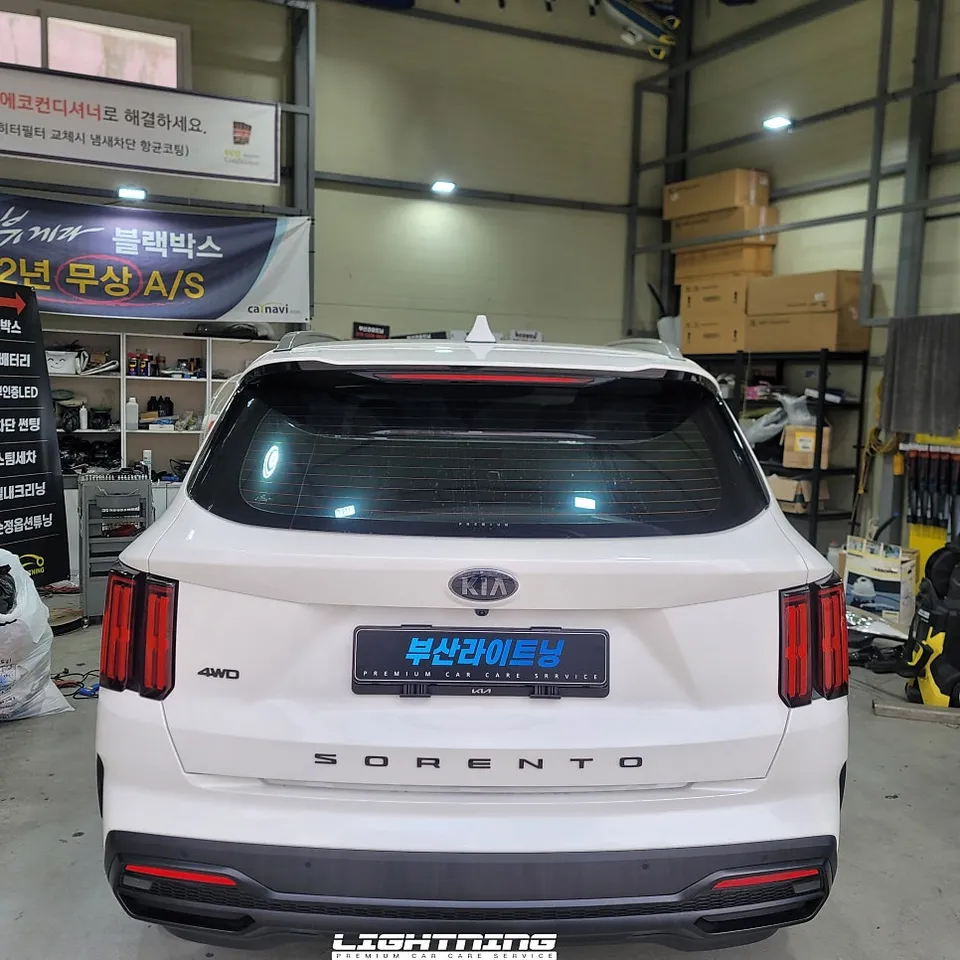 Kia Sorentoのガラスコーティング事例 施工写真 4-2