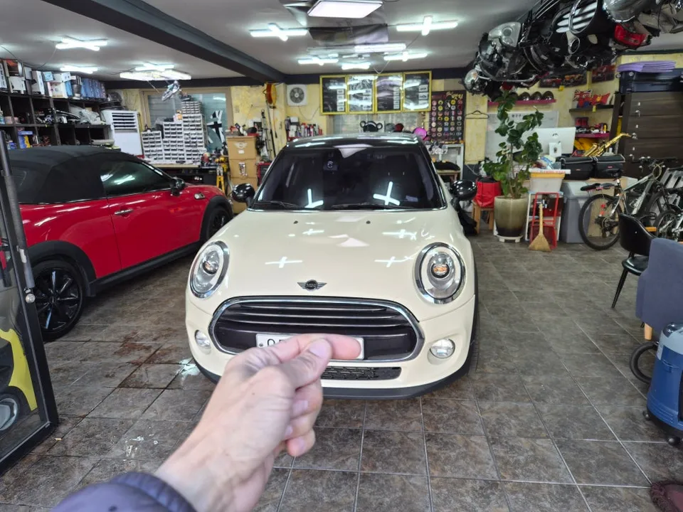 BMW MINI Cooper body repair installation result
