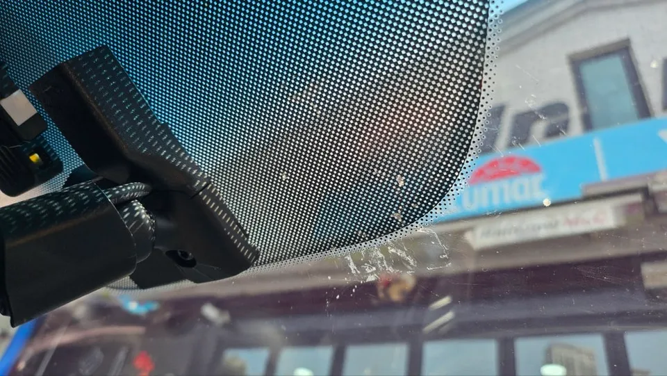 Hyundai Elantraのドラレコ取付事例｜費用目安・仕上がり 施工写真 1-2